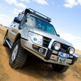 Передній захист ARB SAHARA Mitsubishi Pajero 07-12  ARB3934100