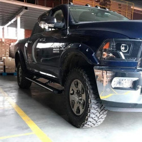 Висувні електричні пороги Dodge RAM 1500 17+ - Фото 0