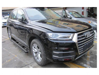 Висувні електричні пороги Audi Q7 16-17, 18+