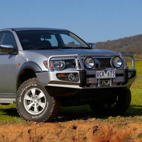 Передній силовий бампер Winch Deluxe Mitsubishi L200 06-09 ARB 3446300