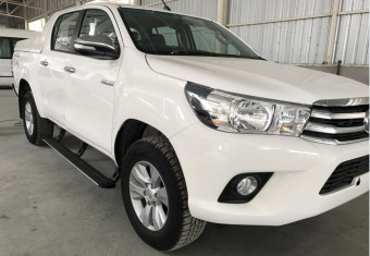 Висувні електричні пороги Toyota Hilux double cab 15+