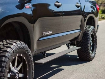 Висувні електричні пороги Toyota Tundra double cab 14+ з логотипом - Фото 0