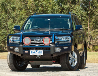 Передній бампер Summit для Toyota LC200 10/2015  (LED поворот. та габарити) ARB 3415200 