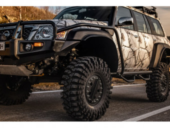 Колісні редуктори WEREWOLF на Nissan Patrol Y61