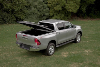 Кришка багажного відсіку PROFORM Tango без дуг (чорна, текстурована) TOY HILUX 15+ 10052702NOBAR - Фото 1