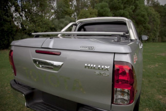Кришка багажного відсіку PROFORM Tango (чорна, текстурована) TOY HILUX 15+ 10052702