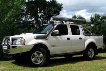 Виносний повітрозабірник SAFARI SNORKEL NISSAN NAVARA 3.0 DIESEL 02-05 LHD  SS725HF