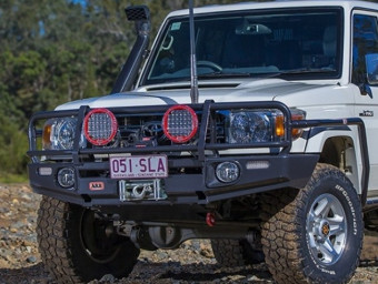 Передній бампер ARB Winch Deluxe Toyota 76-79SER 07+ ARB3412470