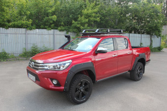 Висувні електричні пороги Toyota Hilux double cab 15+ - Фото 1