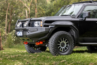Захист крил із сріблястою накладкою на пороги Toyota LC Prado 250 2024+ ARB SUMMIT 4421180