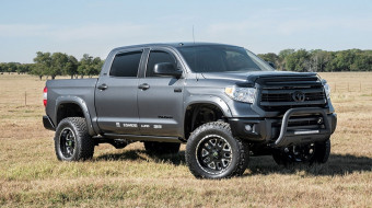 Розширювачі крила під фарбування Toyota Tundra 14+