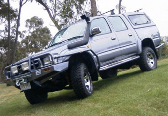 Виносний повітрозабірник SAFARI Toyota Hilux 3.0d 02-05  SS145HFE
